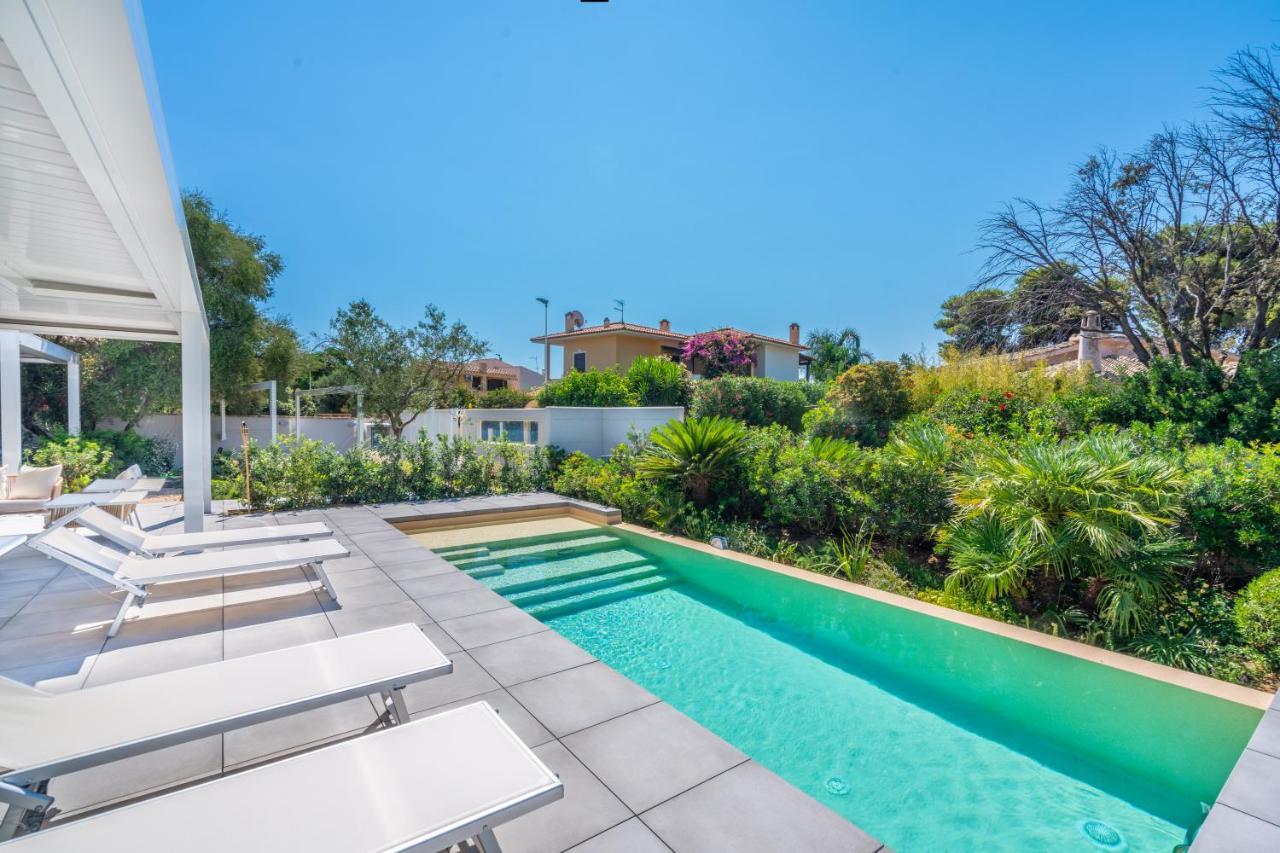 Villa Kosmos - Piscina E Giardino - Villasimius Eksteriør billede