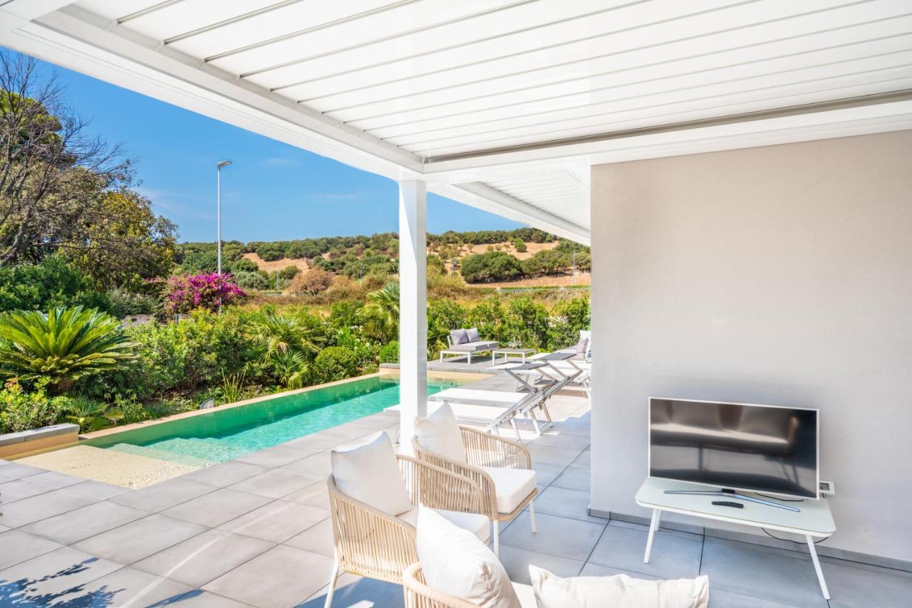 Villa Kosmos - Piscina E Giardino - Villasimius Eksteriør billede