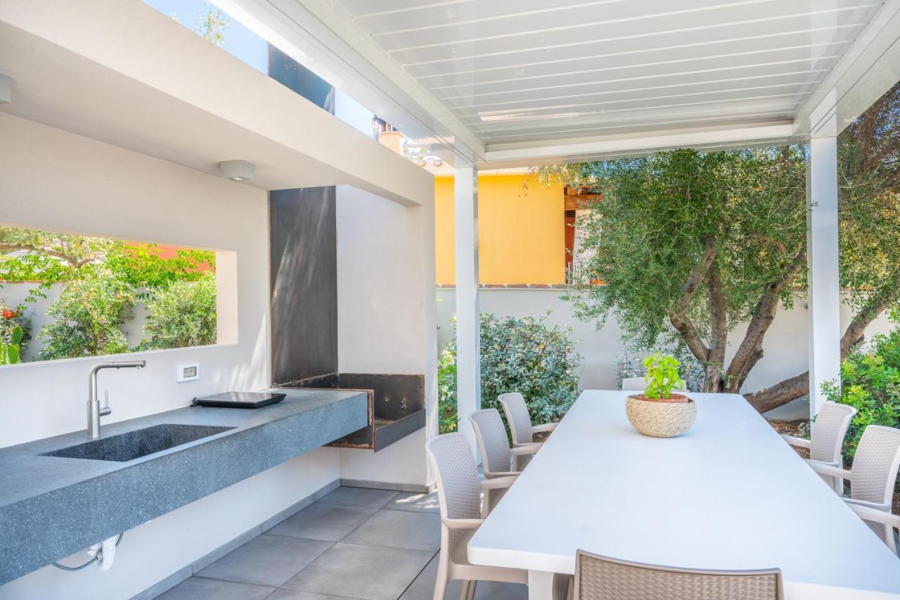Villa Kosmos - Piscina E Giardino - Villasimius Eksteriør billede