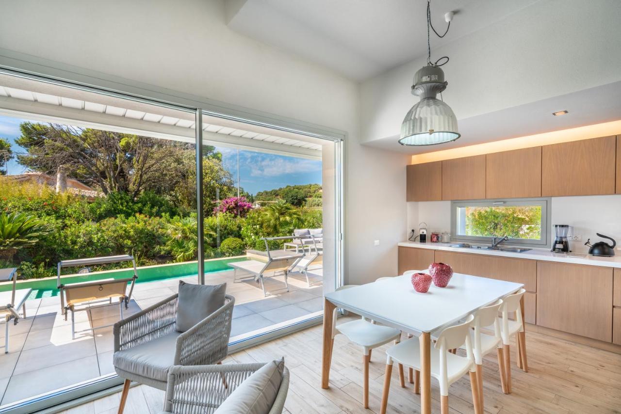 Villa Kosmos - Piscina E Giardino - Villasimius Eksteriør billede